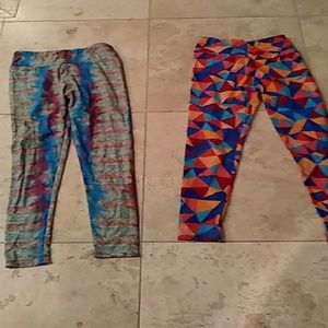2pairs of LulaRoe leggings